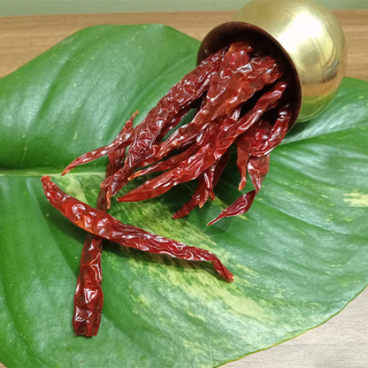 Dry Red Long Chilli (உலர்ந்த நீளமான மிளகாய்)